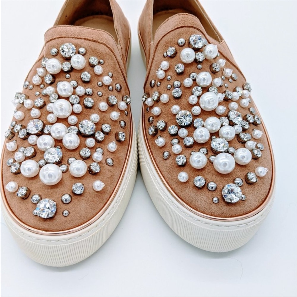 Stuart Weitzman US 8